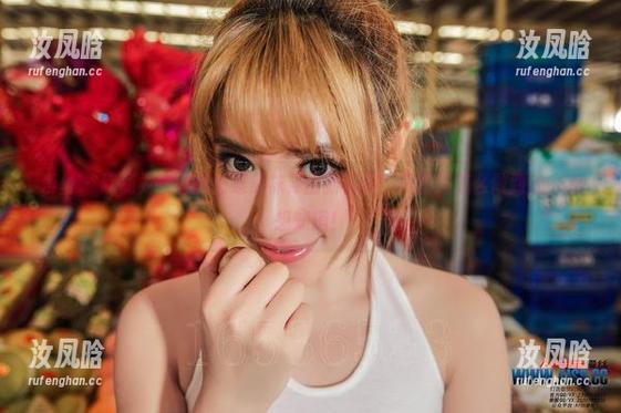 爱丝 - 欣杨为啥总能把连身袜穿出新花样？美图是怎么做到的，我想知道！