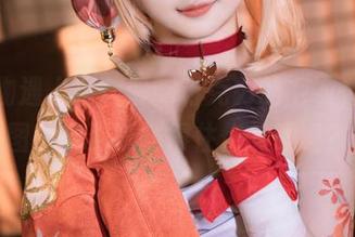 当宠物遇上白莉爱吃巧克力的毛衣，这张图片能否抵挡得住你的眼睛？