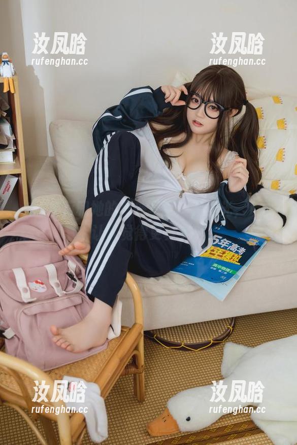 神沢永莉和她的户外写真：无圣光，反而让人觉得更真实！