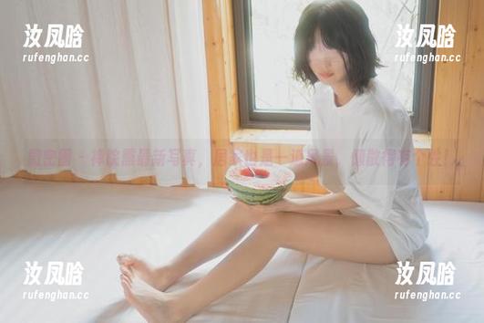 微密圈 - 禅院熏最新写真，居家也是一道风景，懒散得有个性！