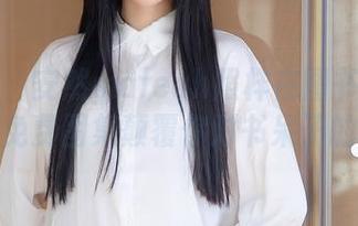 秀人网 – 安然maleah照样在图书馆大放光彩，免费图集颠覆你对书呆子的定义！