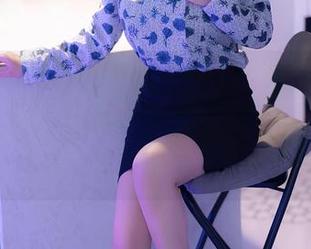 秀人网 – 不得不说，就是阿朱啊这次的套装作品集又让人忍不住想点开，她到底是有多会穿？