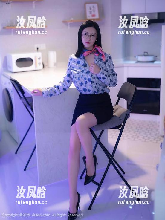 秀人网 - 不得不说，就是阿朱啊这次的套装作品集又让人忍不住想点开，她到底是有多会穿？