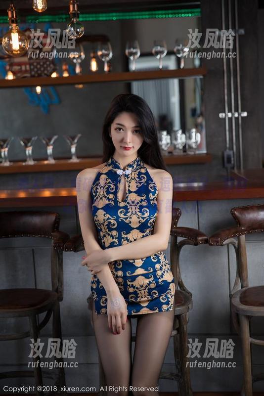 秀人网 - 重磅推出：是小逗逗美足，原图让你惊呆，精选直戳人心