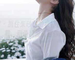 秀人网 – 抓住朱砂色的模特悦悦：作品下载，别说我没提醒你哦！