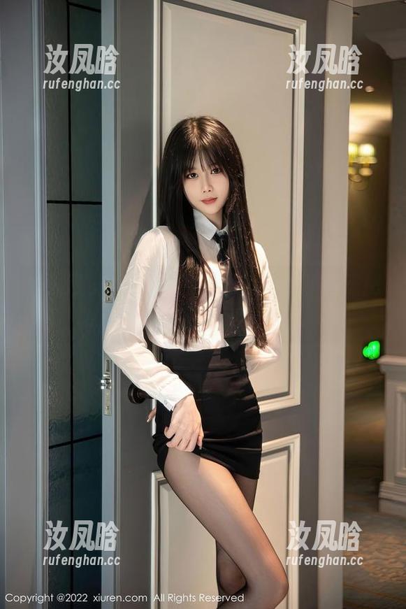 秀人网 - 这次万圣节写真，樱桃小阑子把每个服装都玩得飞起！