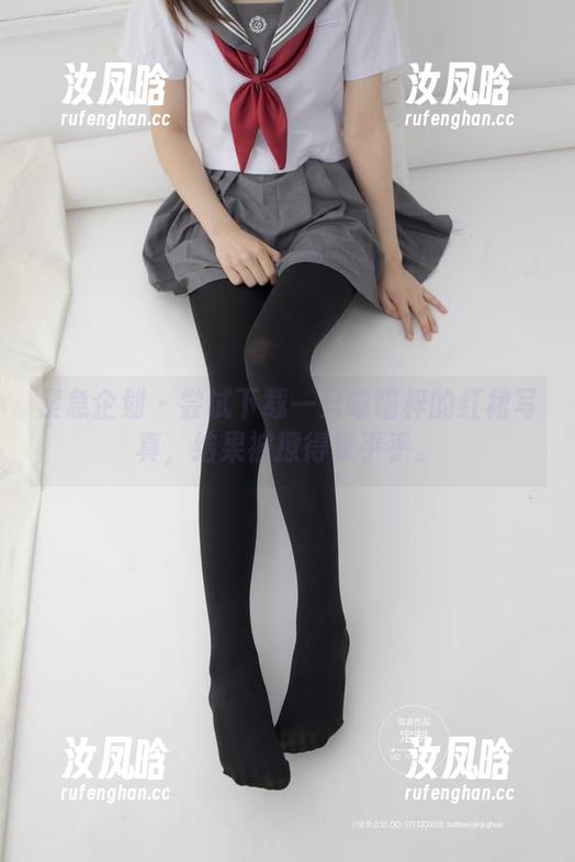 紧急企划 - 尝试下载一只喵喵梓的红裙写真，结果被撩得晕乎乎。