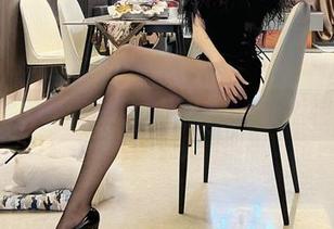 微密圈 – 龇牙咧嘴，我的天！葛征兔女郎作品集又来“撒糖”了。