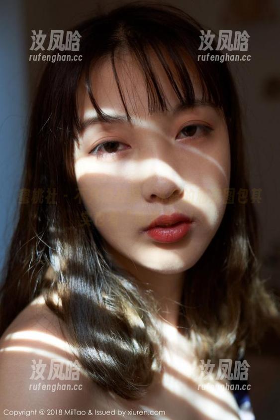 蜜桃社 - 不只是校服，冰露的私房图包其实也有“期末考”！