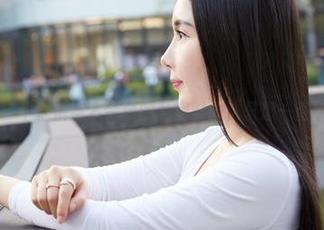 蜜桃社 – 牛仔裤与木奈奈的私房时光，只想一直看下去。