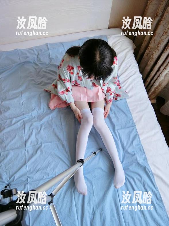 西尔酱又来了，最新原图“刻晴腿”，我的目光自然不自觉就停留了…