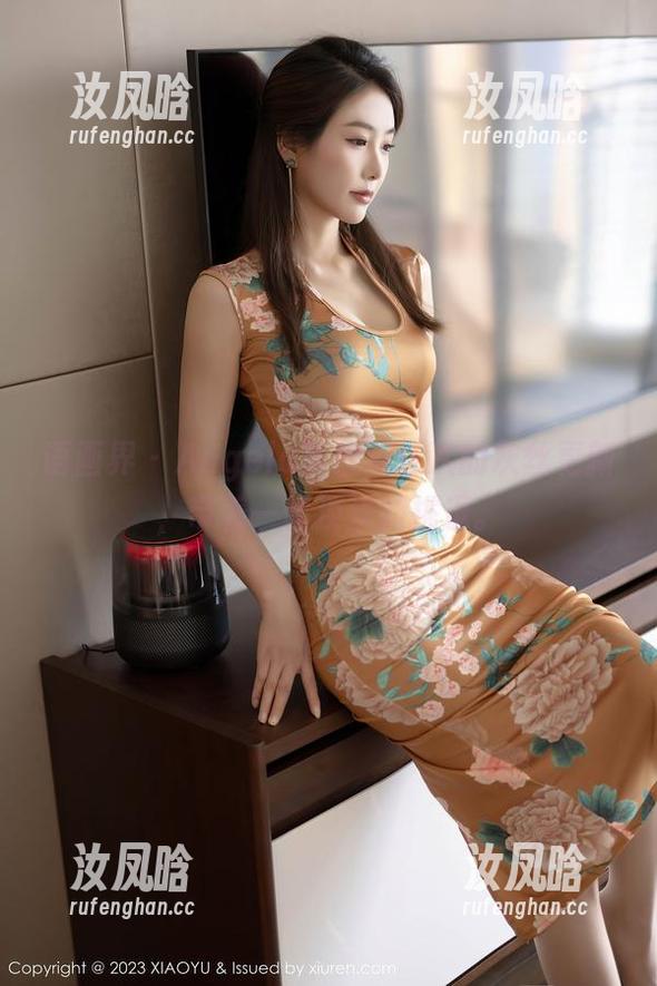 语画界 - Angela喜欢猫这次的灰丝更新，带着一丝淡淡的挑逗。