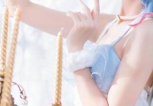 翻阅贝儿酱Miki的美图，春梅COS真让人多看一眼呢！