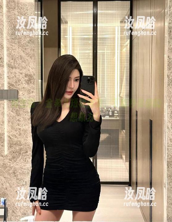 微密圈 - 金希儿短裙合集，下载秒杀你的想象力！