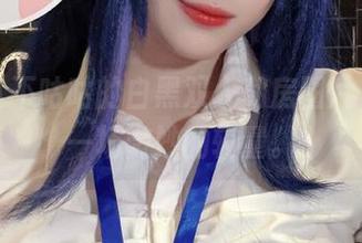 阿九从不咕咕的白黑双人私房图片，就像一场微妙的较量。