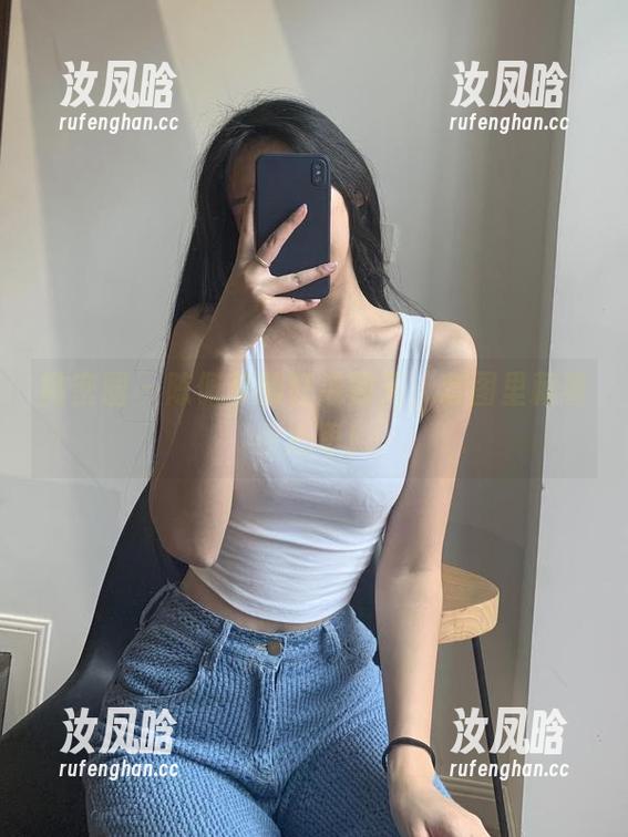 微密圈 - 陈佩奇的红底朝天，套图里藏着小心思！