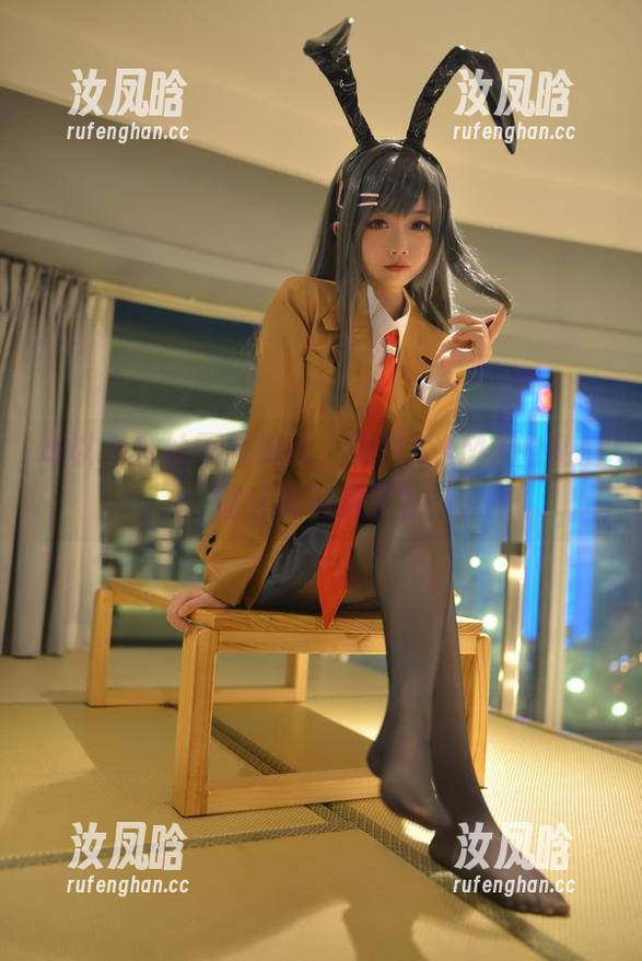 本以为白丝不过如此，雪琪SAMA的私房图让我改观了！