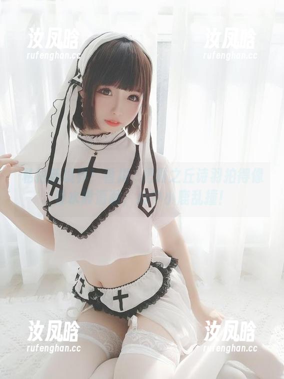 私拍新境界！香川澪把霞之丘诗羽拍得像春水般清澈，心中小鹿乱撞！