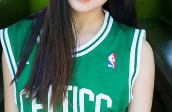 魅妍社 – 私拍显示了陈嘉嘉Tiffany的另一面，体操服造型原图就像是梦里走出的女孩。