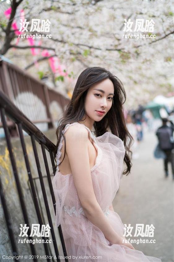 魅妍社 - 不得不说，免费泳装资源和韩冰冰儿的搭配似乎挺有意思的。