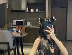 微密圈 – 黎允熙海边合集–每一张都像在跟我耳语：“快来这里!”，结果我只能默默点赞。